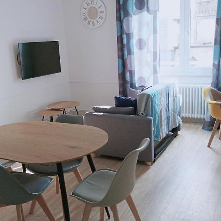Loudeac : Appartement T2 Chaleureux Centre Ville Exterior photo